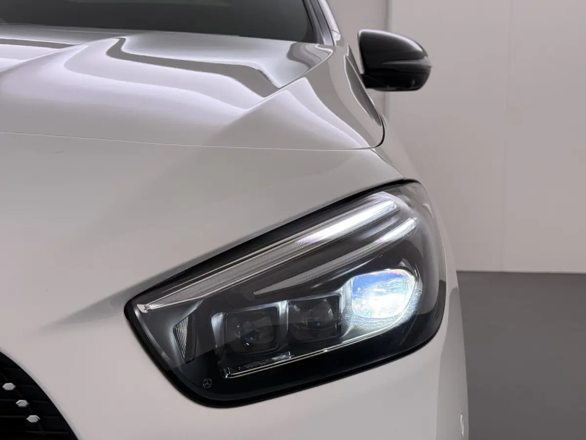 250 e Business Solution AMG Limited VAN: 29.900,- VOOR: 26.877,- UW HERFSTVOORDEEL: 3.023,- PANORAMA DAK | 360 CAMERA | SFEER VERLICHTING | ADAPTIEF CRUISE CONTROL | MEMORY OP STOEL | HEAD-U