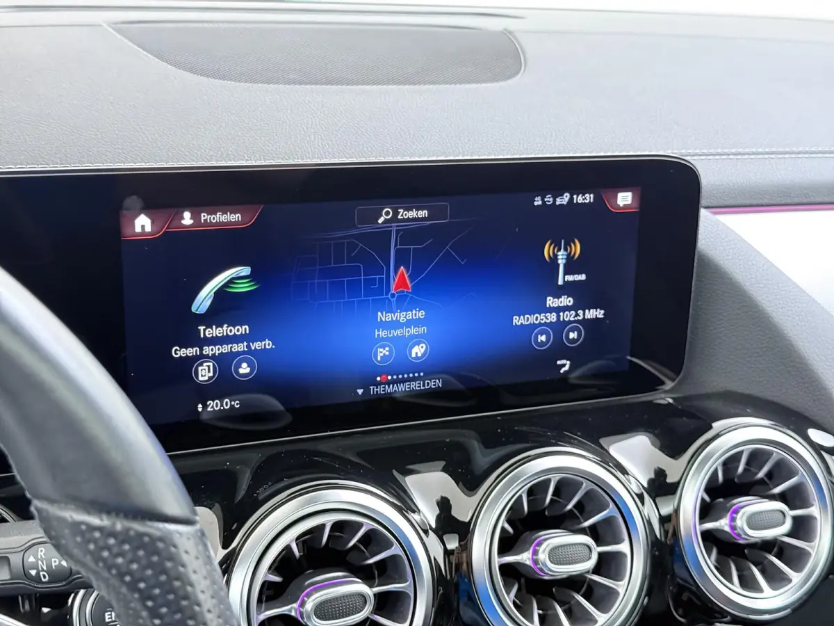 250 e Business Solution AMG Limited VAN: 29.900,- VOOR: 26.877,- UW HERFSTVOORDEEL: 3.023,- PANORAMA DAK | 360 CAMERA | SFEER VERLICHTING | ADAPTIEF CRUISE CONTROL | MEMORY OP STOEL | HEAD-U