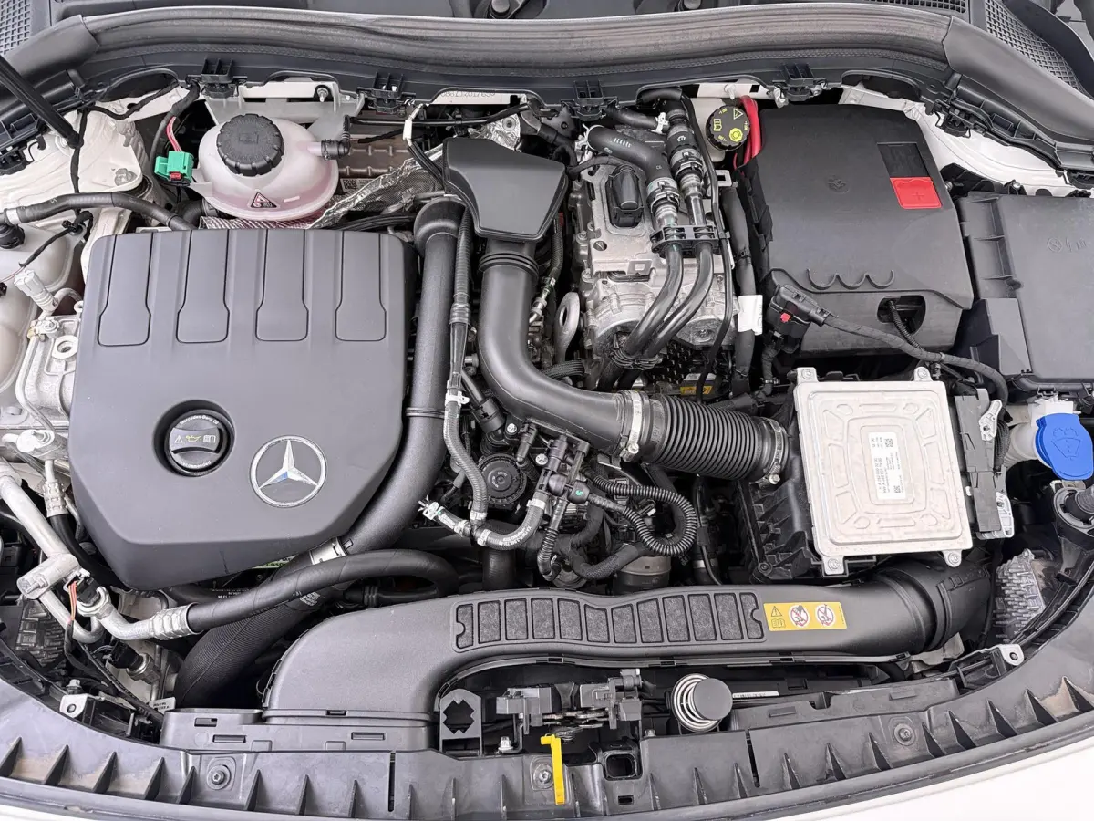 250 e Business Solution AMG Limited VAN: 29.900,- VOOR: 26.877,- UW HERFSTVOORDEEL: 3.023,- PANORAMA DAK | 360 CAMERA | SFEER VERLICHTING | ADAPTIEF CRUISE CONTROL | MEMORY OP STOEL | HEAD-U