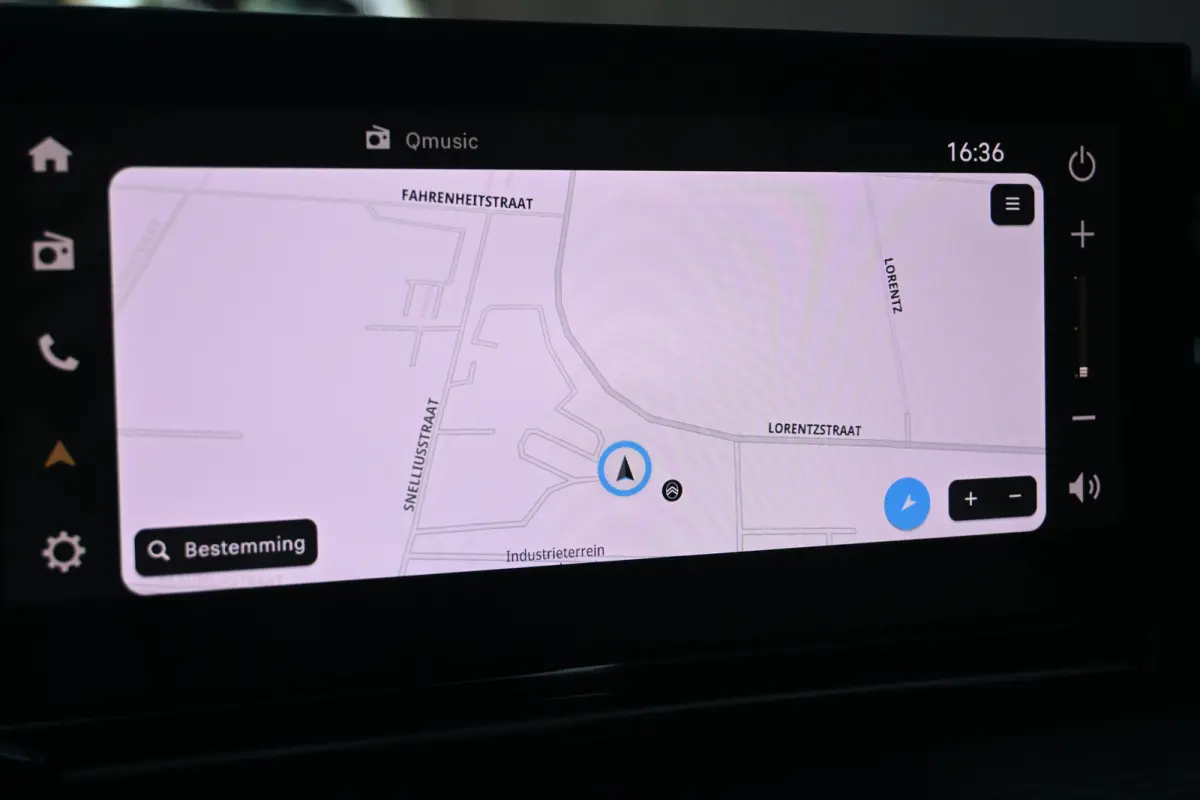 Max 113pk 44 kWh | Navigatie | Achteruitrijcamera | Climate Control | Draadloos telefoonladen | Apple Carplay & Android Auto | !!