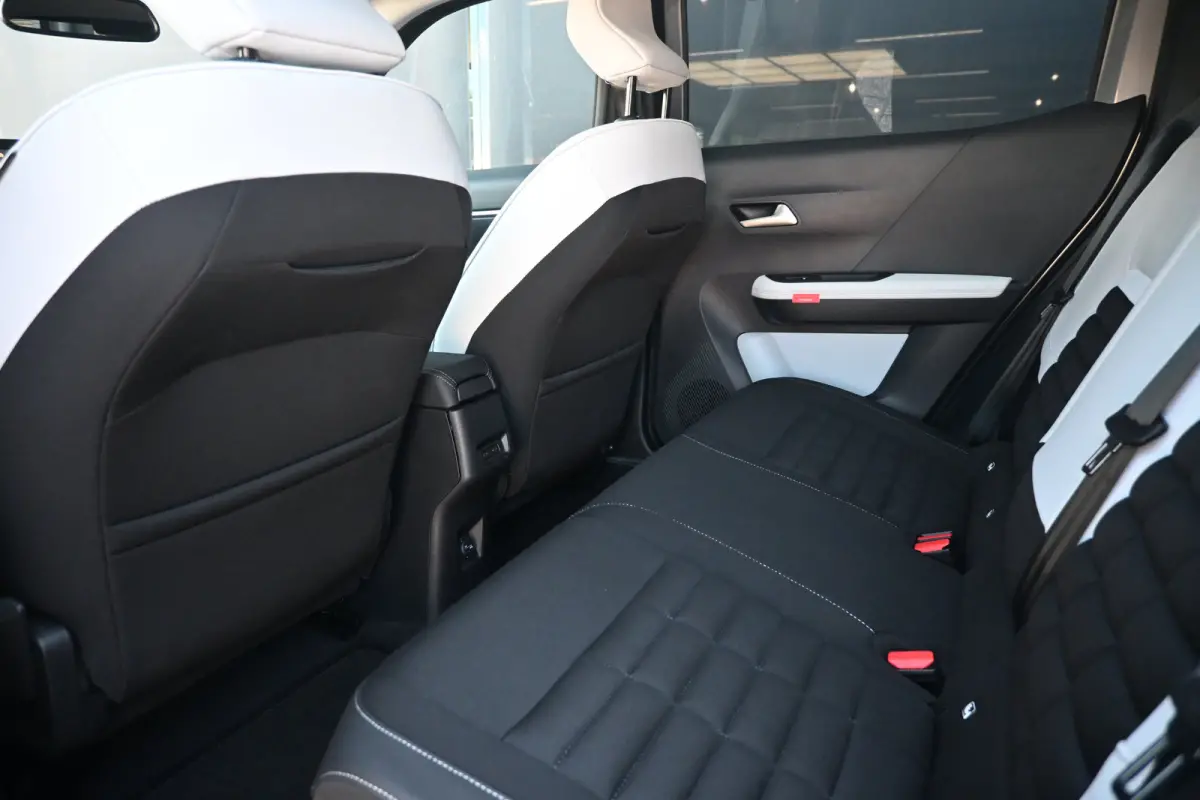 Max 113pk 44 kWh | Navigatie | Achteruitrijcamera | Climate Control | Draadloos telefoonladen | Apple Carplay & Android Auto | !!