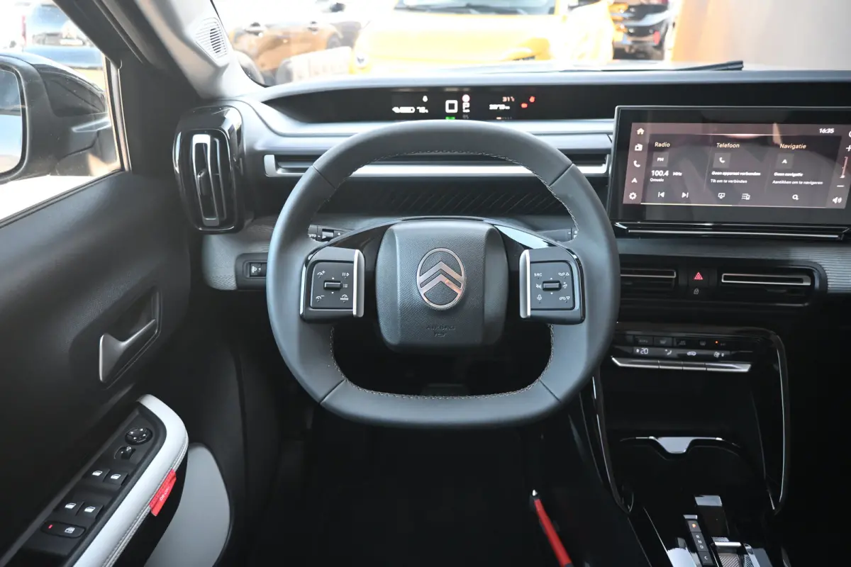 Max 113pk 44 kWh | Navigatie | Achteruitrijcamera | Climate Control | Draadloos telefoonladen | Apple Carplay & Android Auto | !!