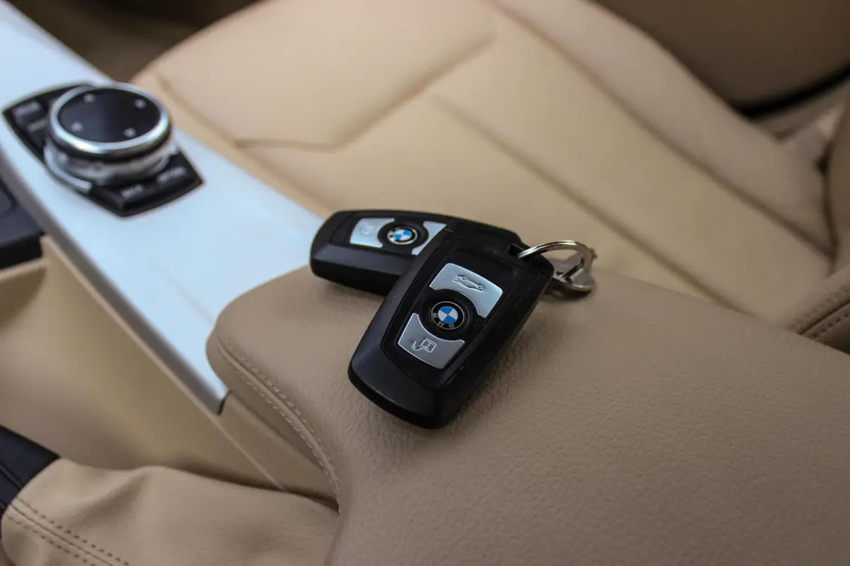 320i High Executive | 1e eigenaar | NL auto | Dealer onderhouden | Cruise control | Xenon | Camera | Trekhaak | Navigatie | Bluetooth | Stoelverwarming