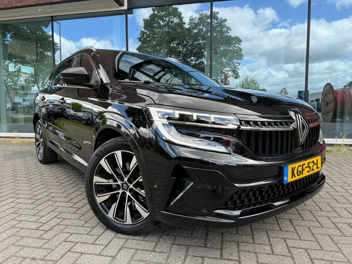 E-Tech full hybrid 200 techno 7p. - Automaat - Panoramadak - Navi - Camera
