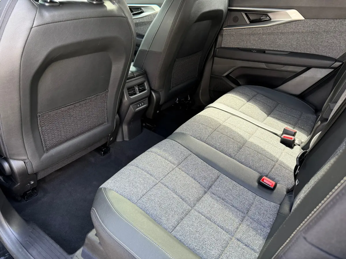 E-Tech full hybrid 200 techno 7p. - Automaat - Panoramadak - Navi - Camera