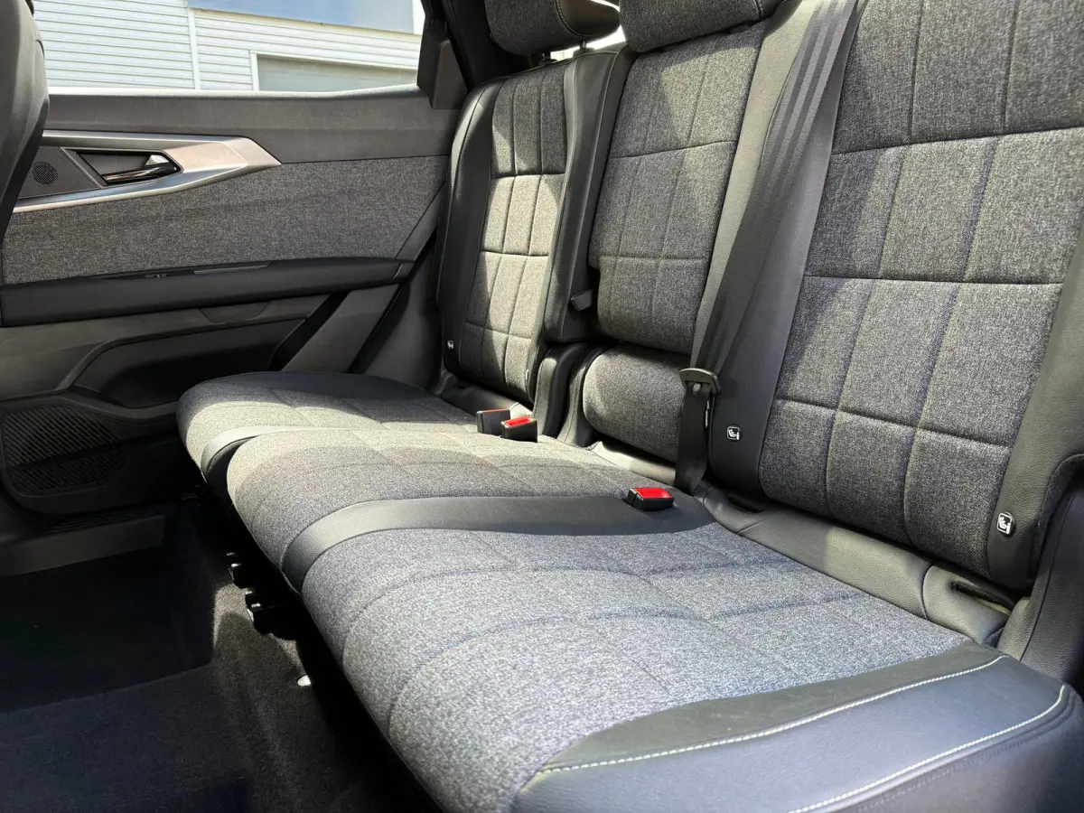 E-Tech full hybrid 200 techno 7p. - Automaat - Panoramadak - Navi - Camera