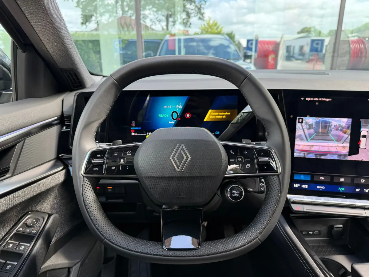 E-Tech full hybrid 200 techno 7p. - Automaat - Panoramadak - Navi - Camera