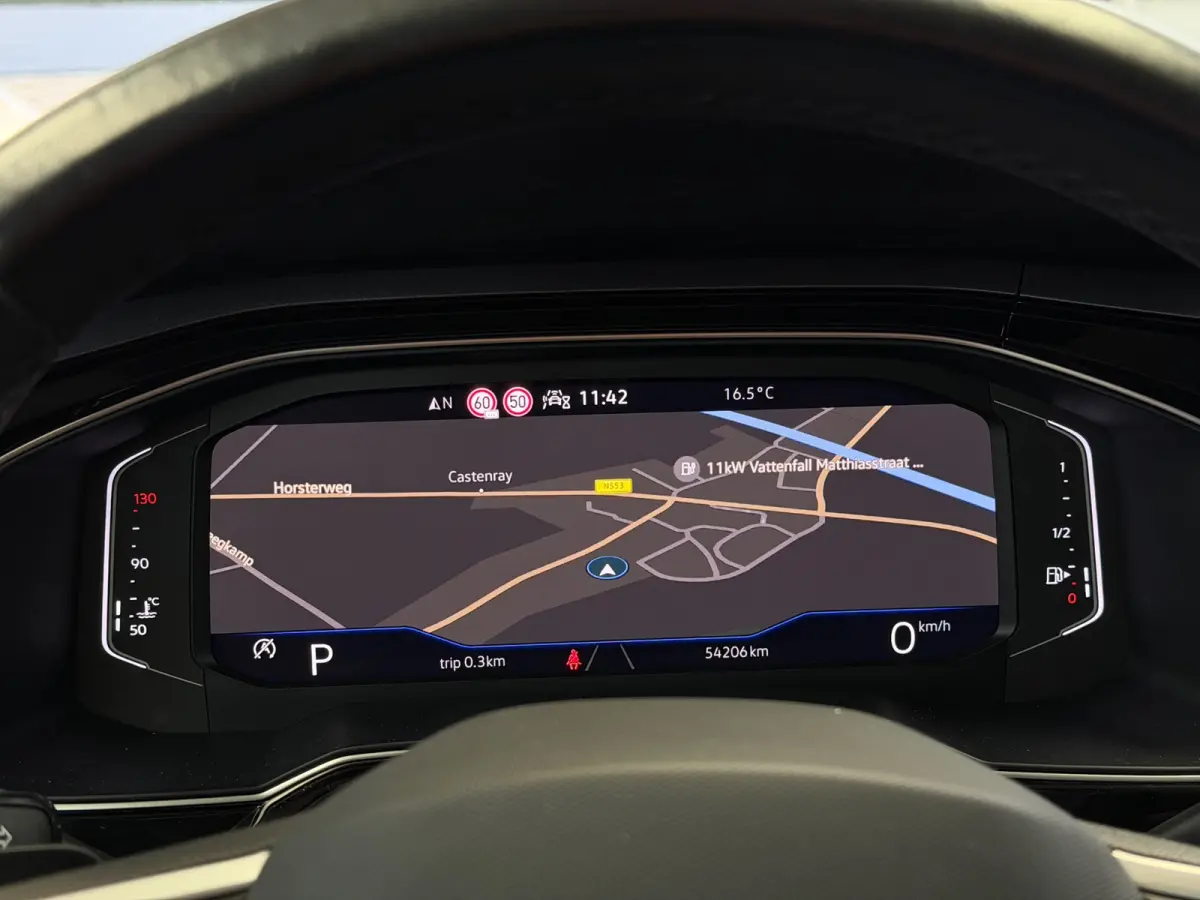 1.0 TSI CarPlay Camera IQ Lights