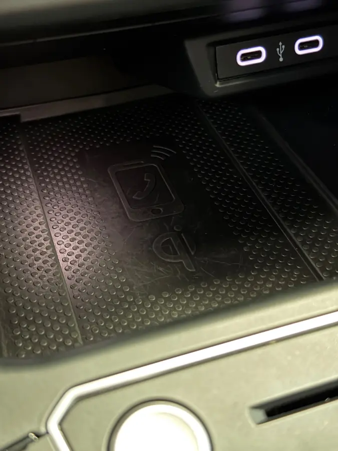 1.0 TSI CarPlay Camera IQ Lights