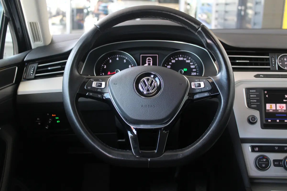 1.4 TSI ACT Comfortline | Climate control | Navigatie | Cruise control | 16` lichtmetalen velgen |