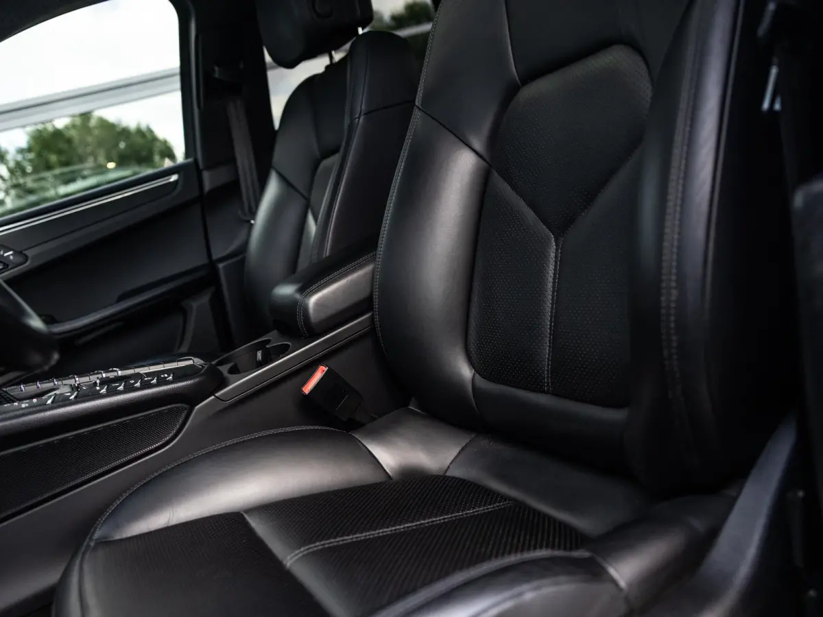 2.0 | PASM LUCHTVERING | PANORAMA/SCHUIF-KANTELDAK | PDLS + | 20 INCH TURBO WIEL | SPORTEINDPIJPEN | PORSCHE DEALER ONDERHOUDEN |