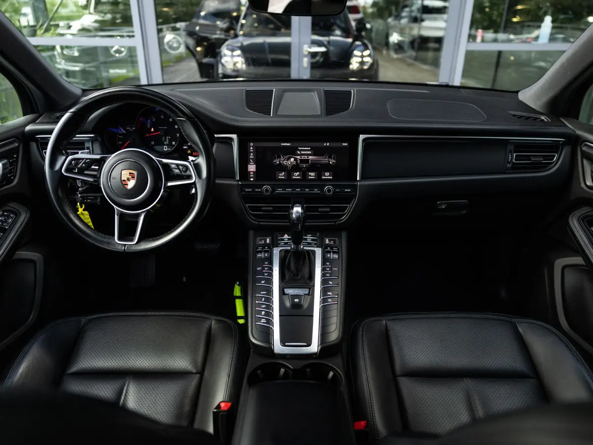 2.0 | PASM LUCHTVERING | PANORAMA/SCHUIF-KANTELDAK | PDLS + | 20 INCH TURBO WIEL | SPORTEINDPIJPEN | PORSCHE DEALER ONDERHOUDEN |
