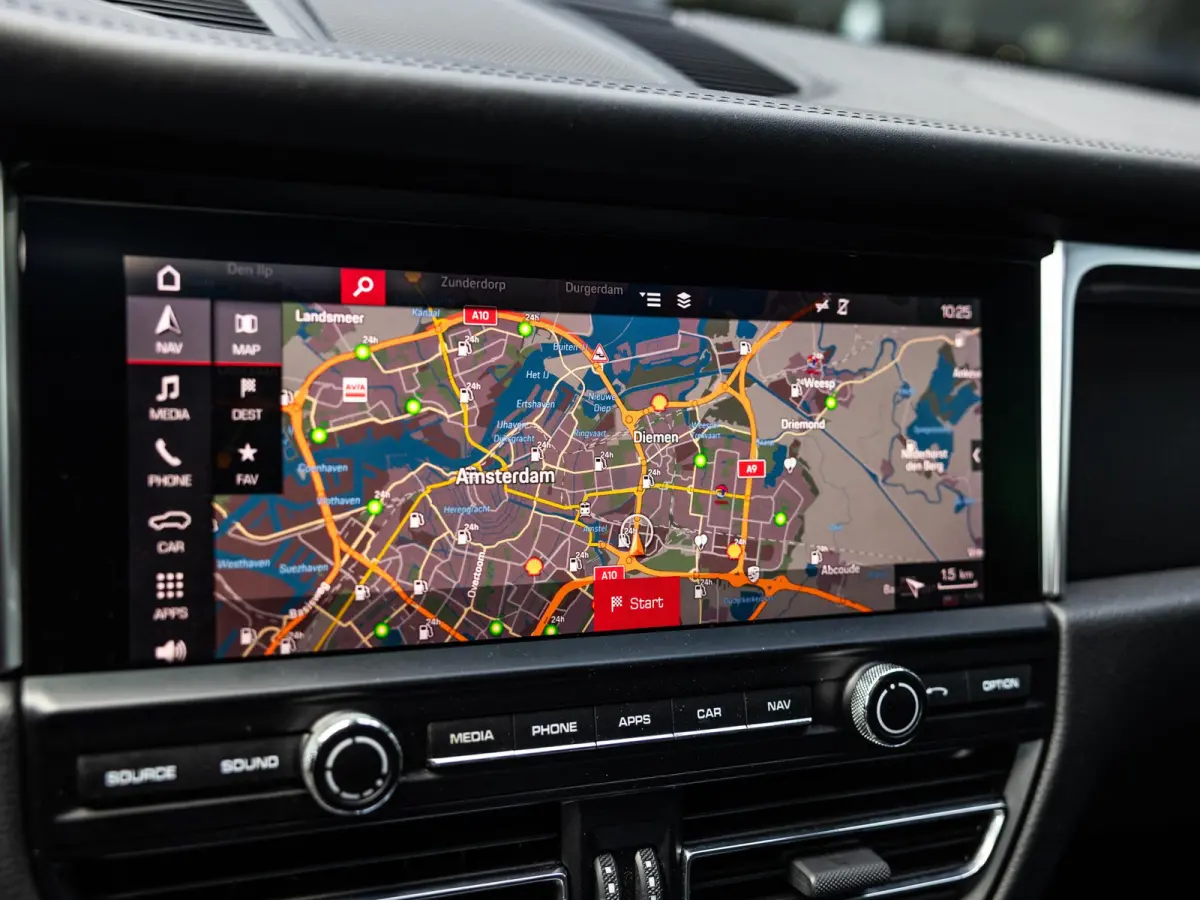 2.0 | PASM LUCHTVERING | PANORAMA/SCHUIF-KANTELDAK | PDLS + | 20 INCH TURBO WIEL | SPORTEINDPIJPEN | PORSCHE DEALER ONDERHOUDEN |