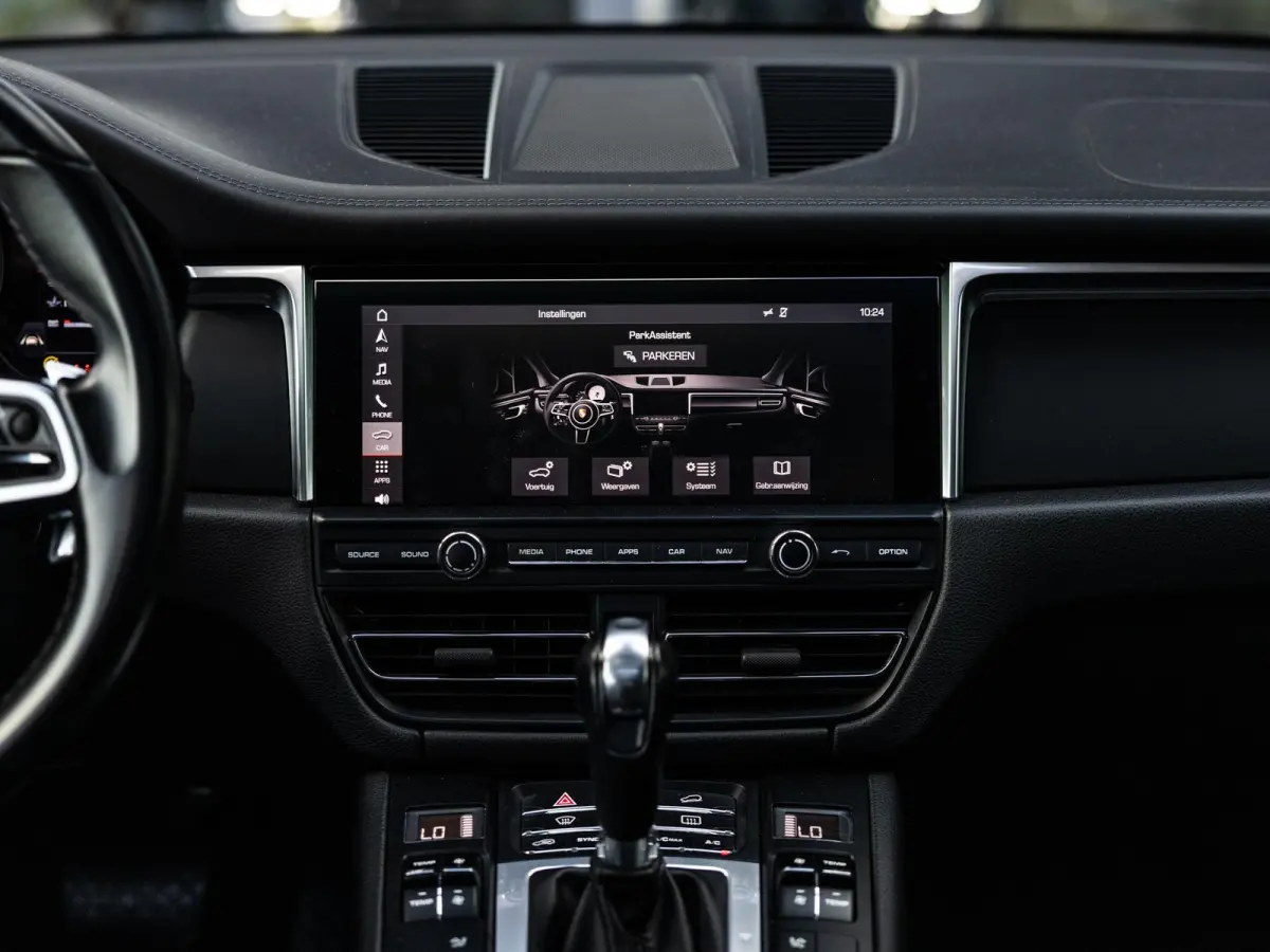 2.0 | PASM LUCHTVERING | PANORAMA/SCHUIF-KANTELDAK | PDLS + | 20 INCH TURBO WIEL | SPORTEINDPIJPEN | PORSCHE DEALER ONDERHOUDEN |