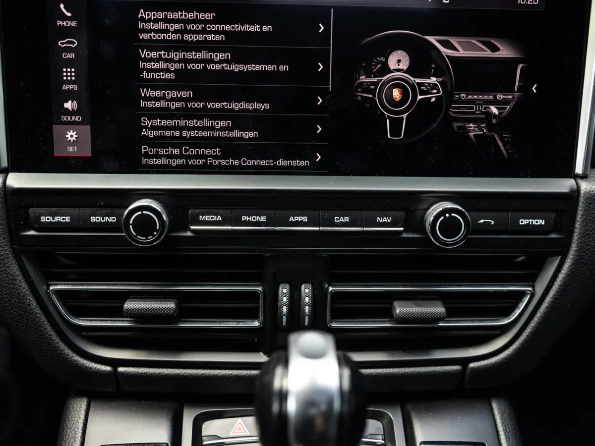 2.0 | PASM LUCHTVERING | PANORAMA/SCHUIF-KANTELDAK | PDLS + | 20 INCH TURBO WIEL | SPORTEINDPIJPEN | PORSCHE DEALER ONDERHOUDEN |