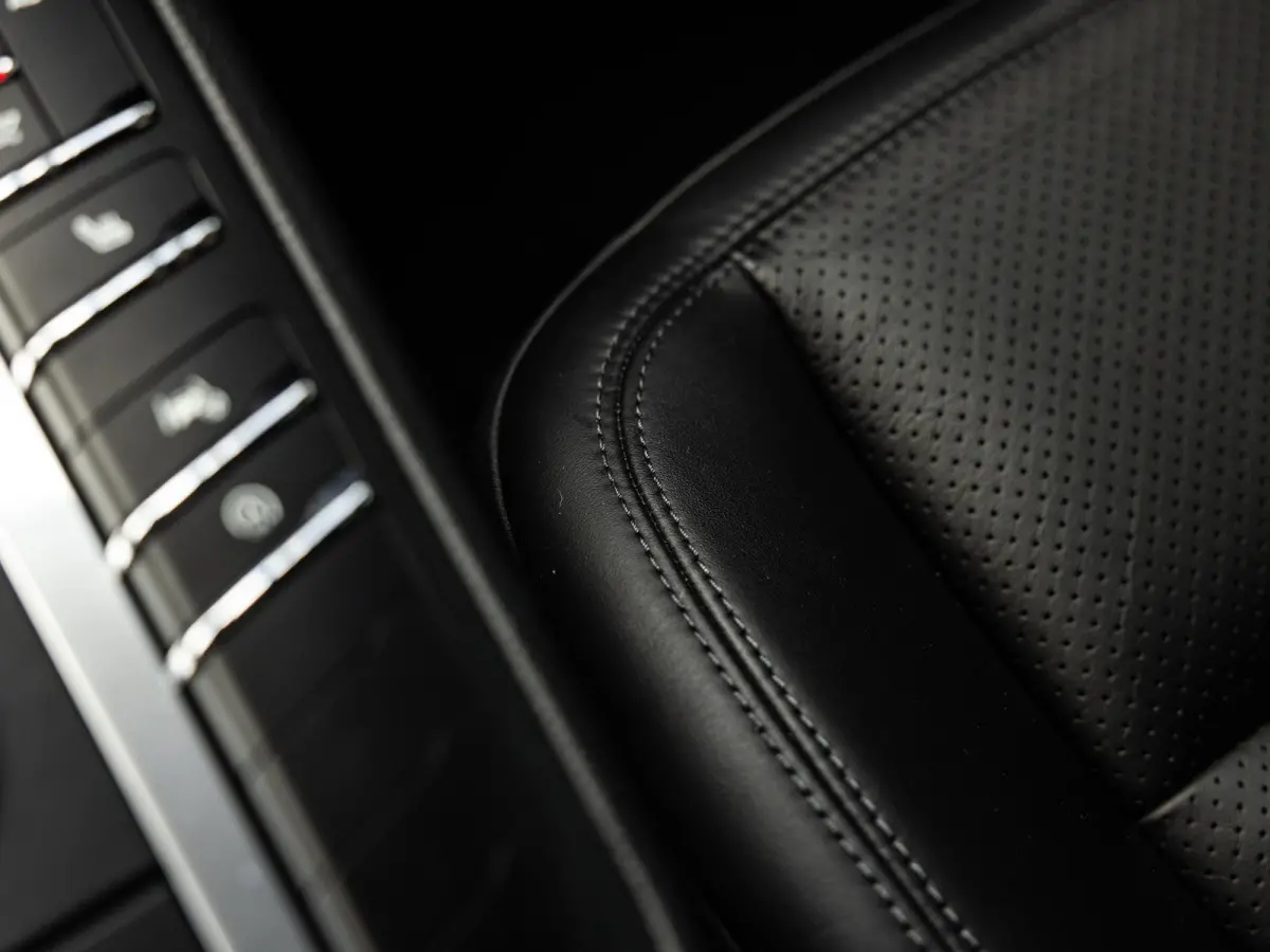 2.0 | PASM LUCHTVERING | PANORAMA/SCHUIF-KANTELDAK | PDLS + | 20 INCH TURBO WIEL | SPORTEINDPIJPEN | PORSCHE DEALER ONDERHOUDEN |