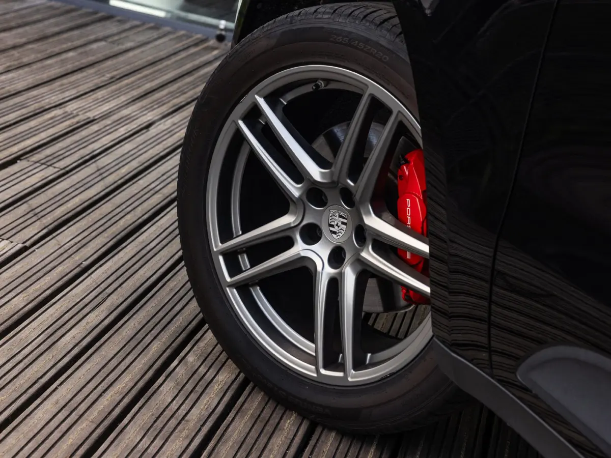 2.0 | PASM LUCHTVERING | PANORAMA/SCHUIF-KANTELDAK | PDLS + | 20 INCH TURBO WIEL | SPORTEINDPIJPEN | PORSCHE DEALER ONDERHOUDEN |