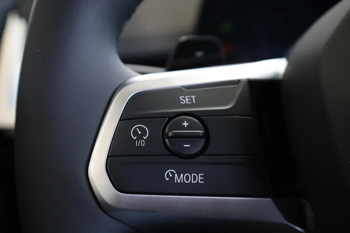 225e xDrive | M Sportpakket | Comfort Access | Harman/Kardon | Panoramadak | Head-Up Display