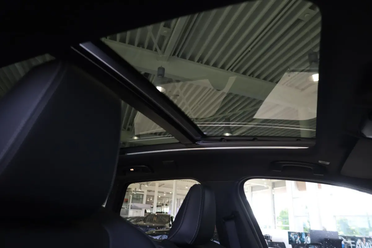225e xDrive | M Sportpakket | Comfort Access | Harman/Kardon | Panoramadak | Head-Up Display