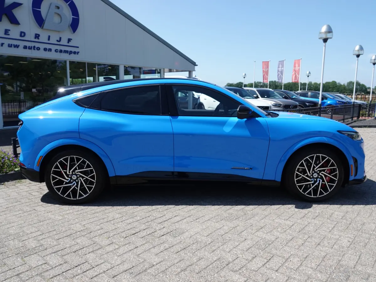 GT Extended AWD 91 kWh 487PK PANO | BLIS | ADAPT. CRUISE | WINTERPACK