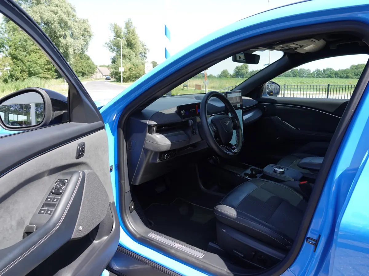 GT Extended AWD 91 kWh 487PK PANO | BLIS | ADAPT. CRUISE | WINTERPACK