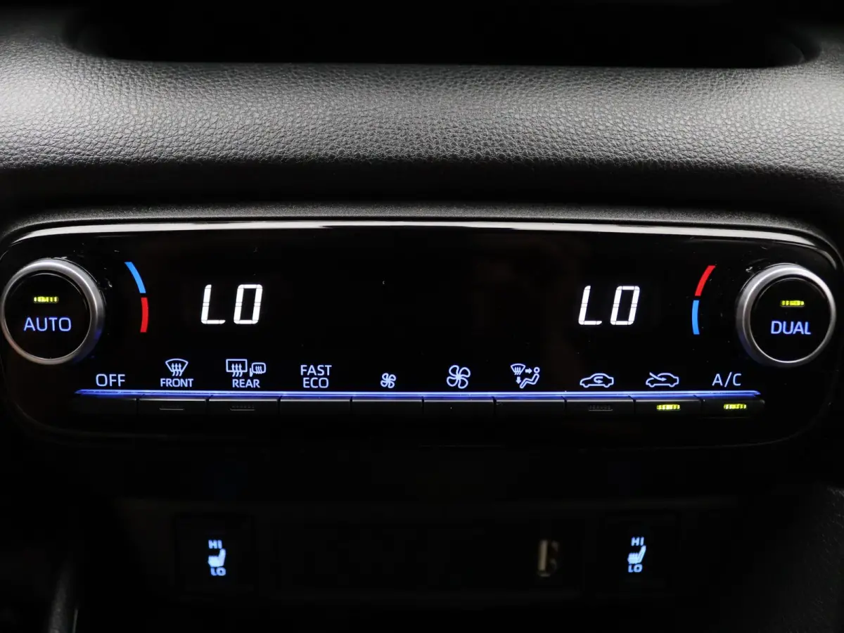 1.5 Hybrid Executive Head-up display | JBL