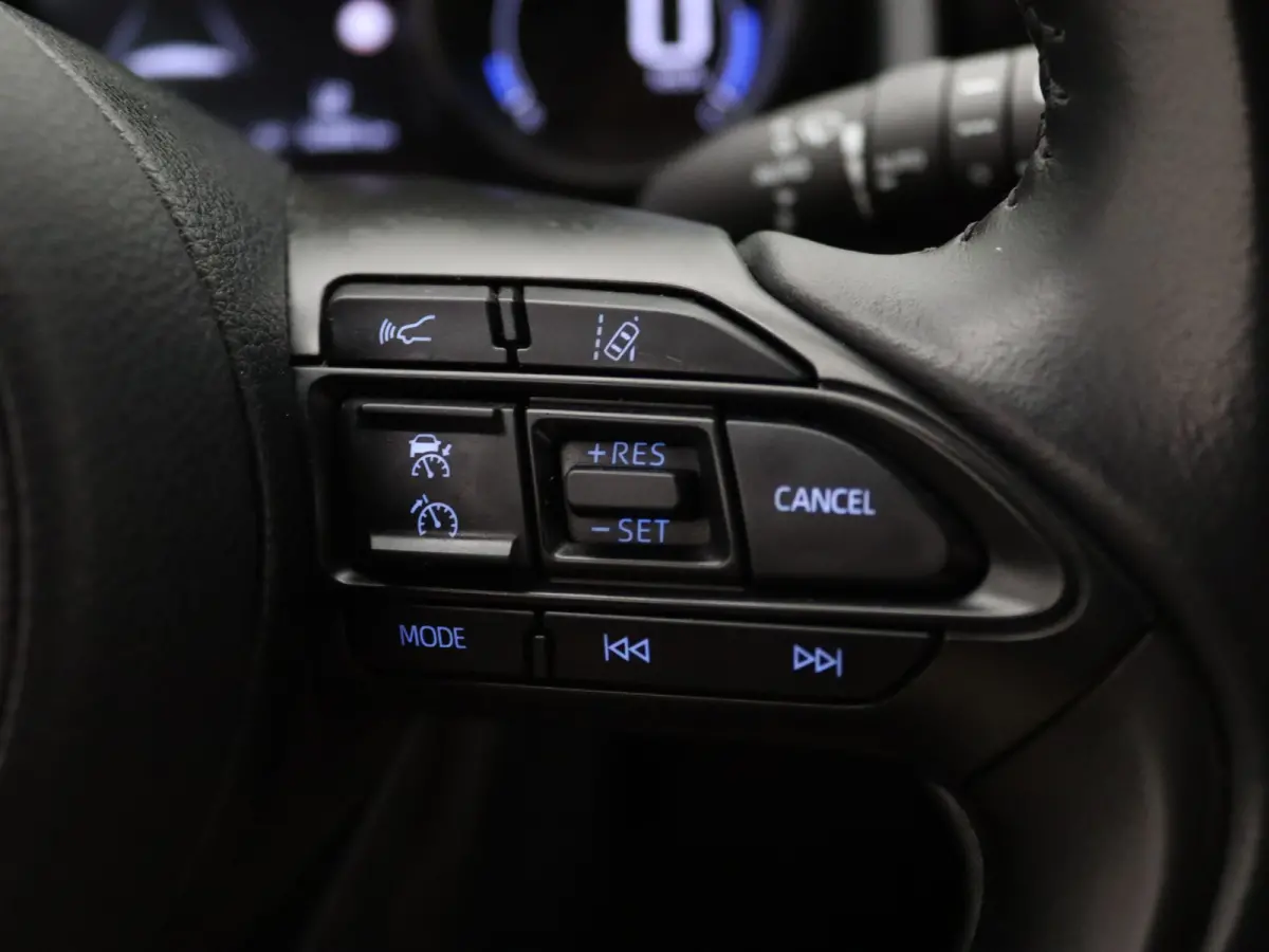 1.5 Hybrid Executive Head-up display | JBL
