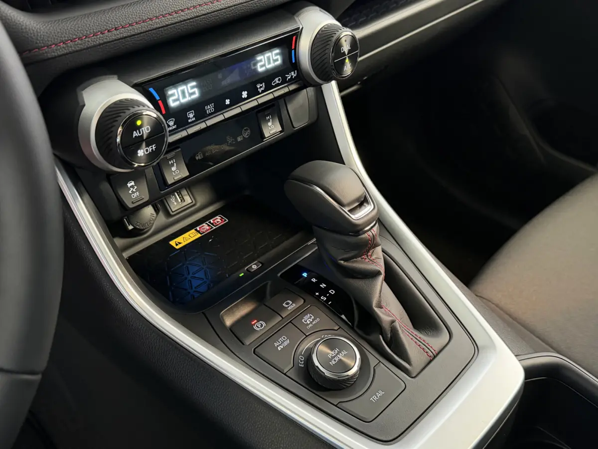 2.5 PHEV AWD 306PK ✅gloednieuw ✅ | Trekgew. 1500KG | Head-up display | Camera | Full LED | Elektrische achterklep | Stuur/Stoelverwarming voor+achter PHEV PLUG IN