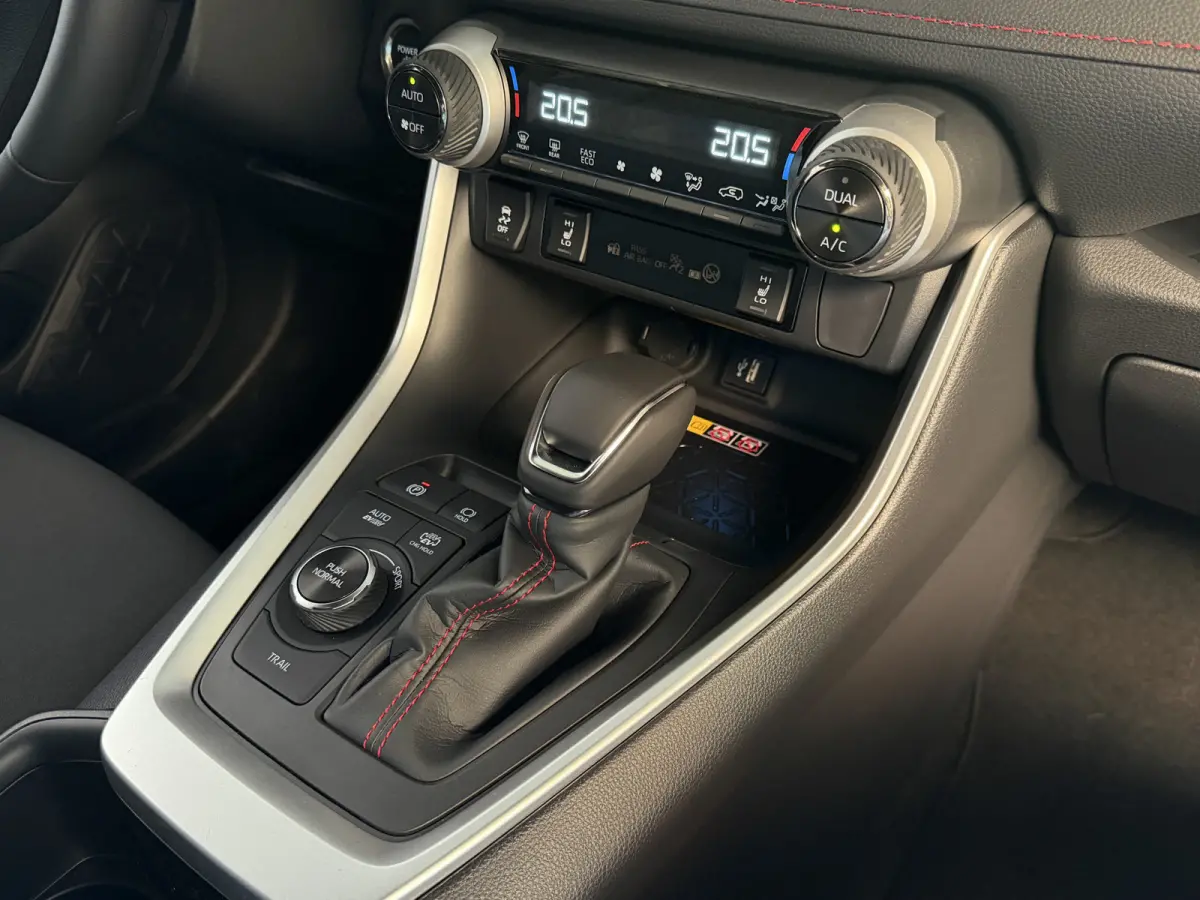 2.5 PHEV AWD 306PK ✅gloednieuw ✅ | Trekgew. 1500KG | Head-up display | Camera | Full LED | Elektrische achterklep | Stuur/Stoelverwarming voor+achter PHEV PLUG IN