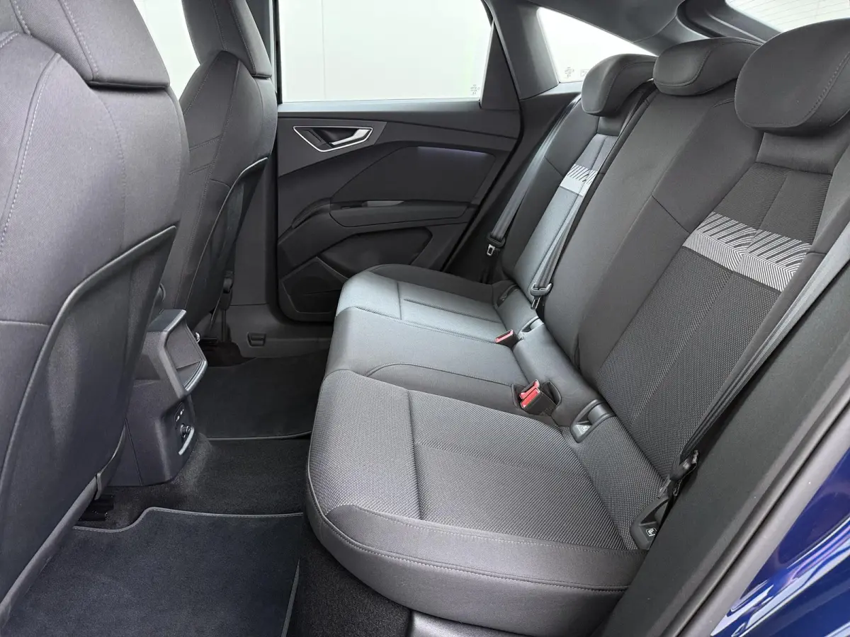 45 Edition 82 kWh VAN: 44.900,- VOOR: 41.877,- UW HERFSTVOORDEEL: 3.023,- S-LINE| 10.000KM! | STOELVERWARMING| ELEKTRISCHE ACHTERKLEP| ACHTERUITRIJCAMERA | MATRIX LED|