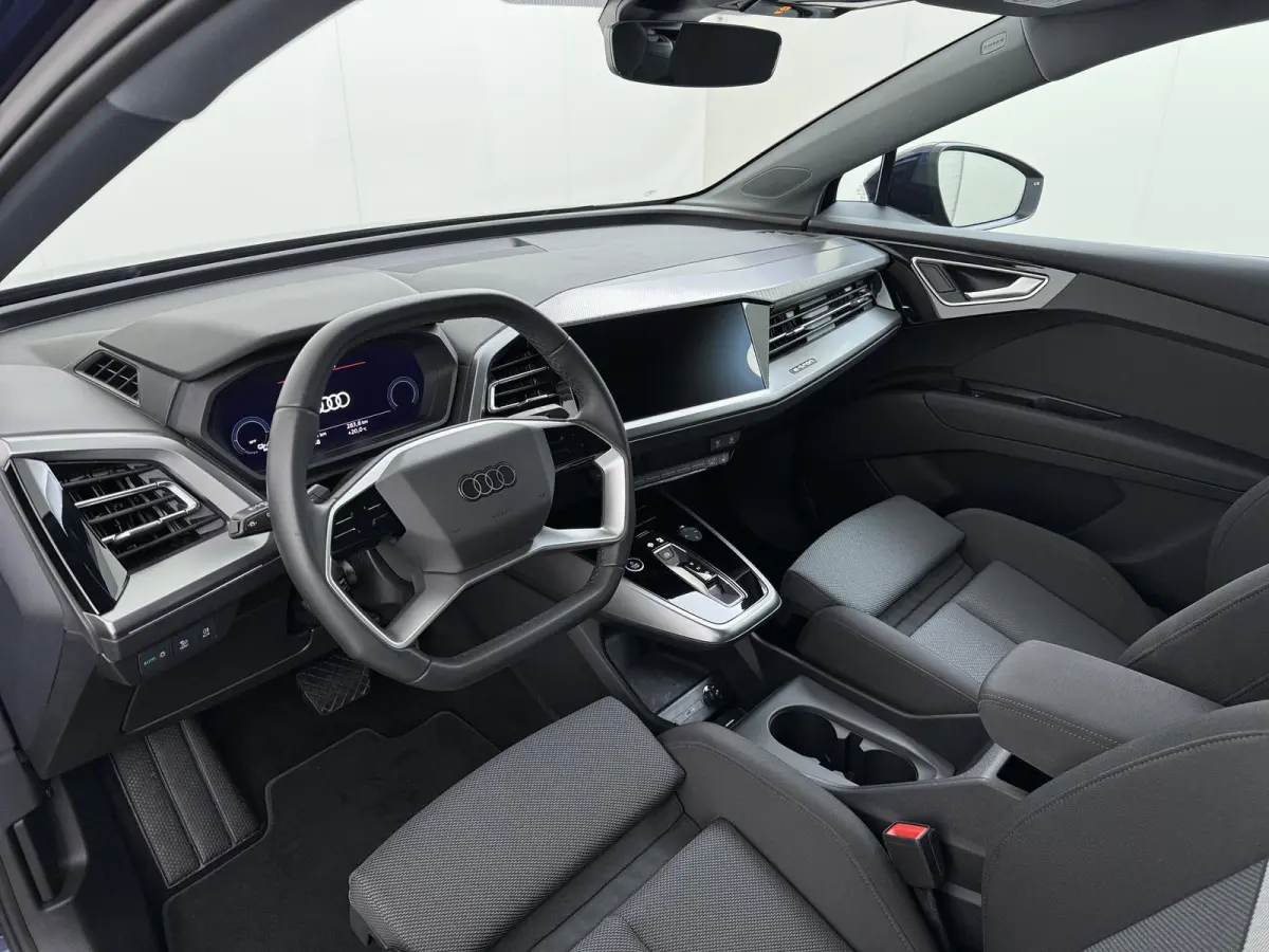 45 Edition 82 kWh VAN: 44.900,- VOOR: 41.877,- UW HERFSTVOORDEEL: 3.023,- S-LINE| 10.000KM! | STOELVERWARMING| ELEKTRISCHE ACHTERKLEP| ACHTERUITRIJCAMERA | MATRIX LED|