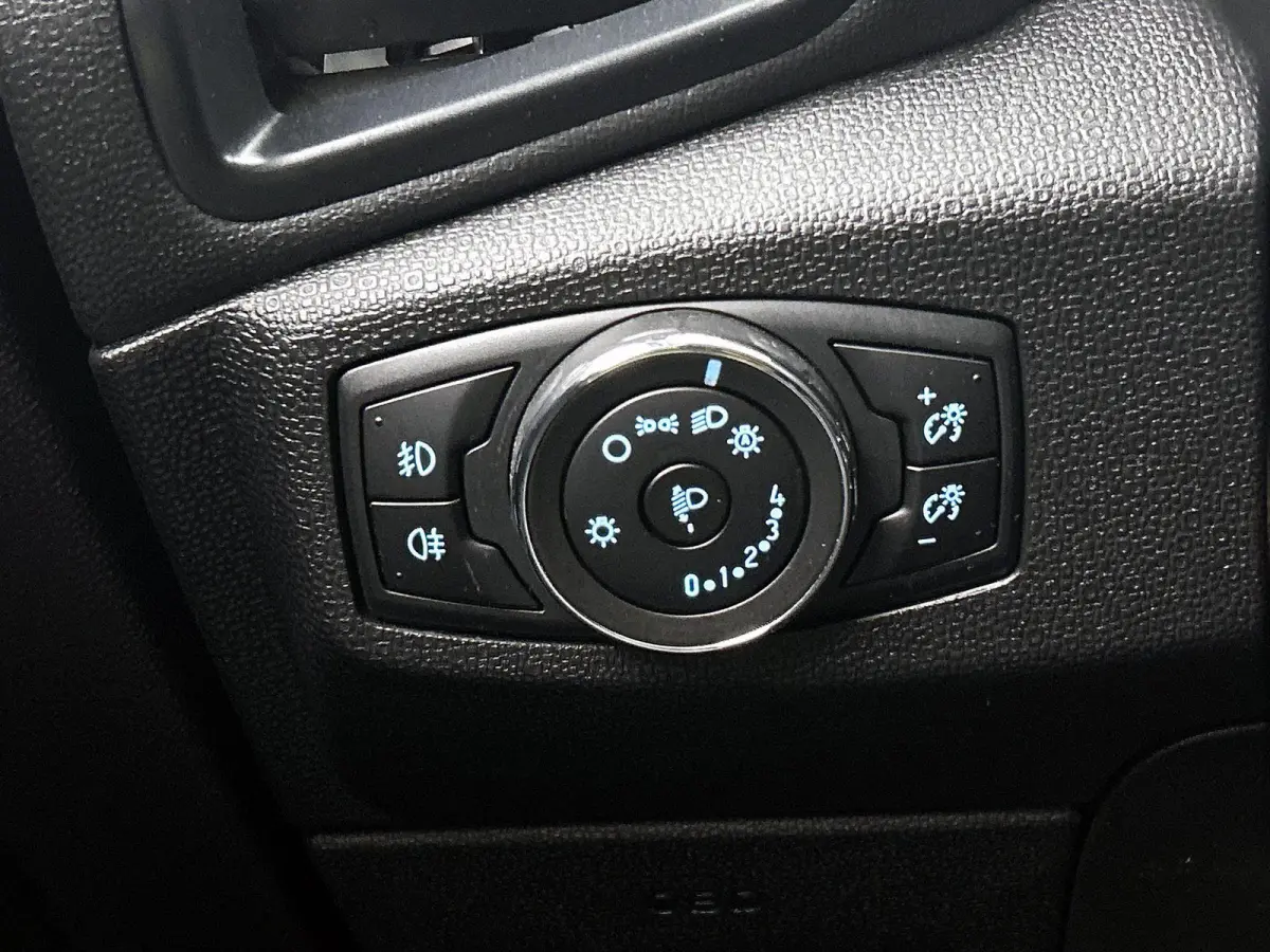 1.0 EcoBoost ST-Line | Alcantara | SYNC | Camera | Auto Clima | Stoelverwarming