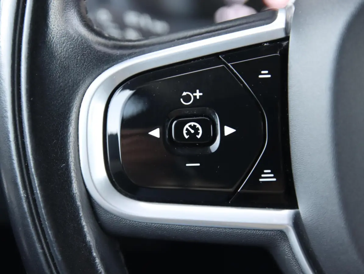 2.0 T8 Recharge AWD 391PK Inscription 7 persoons | SOH 94%