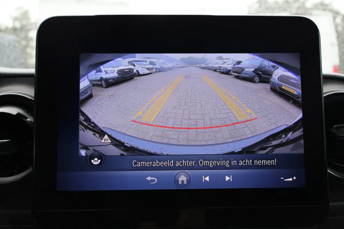 51 kWh Mbux Snelladen Camera