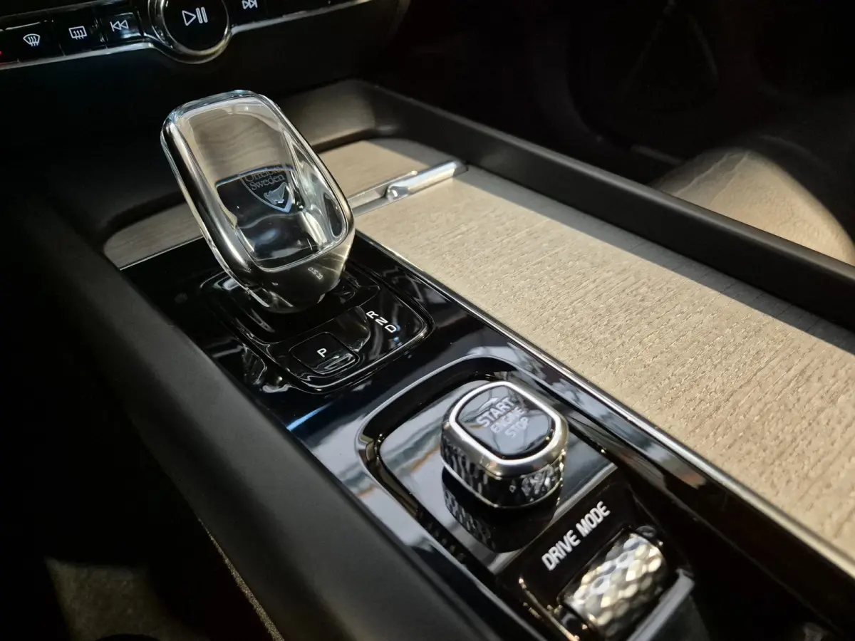 2.0 B4 Inscription - Mild hybrid - Leder met memory en verw - Adapt Cruise - Camera - Rijklaar !
