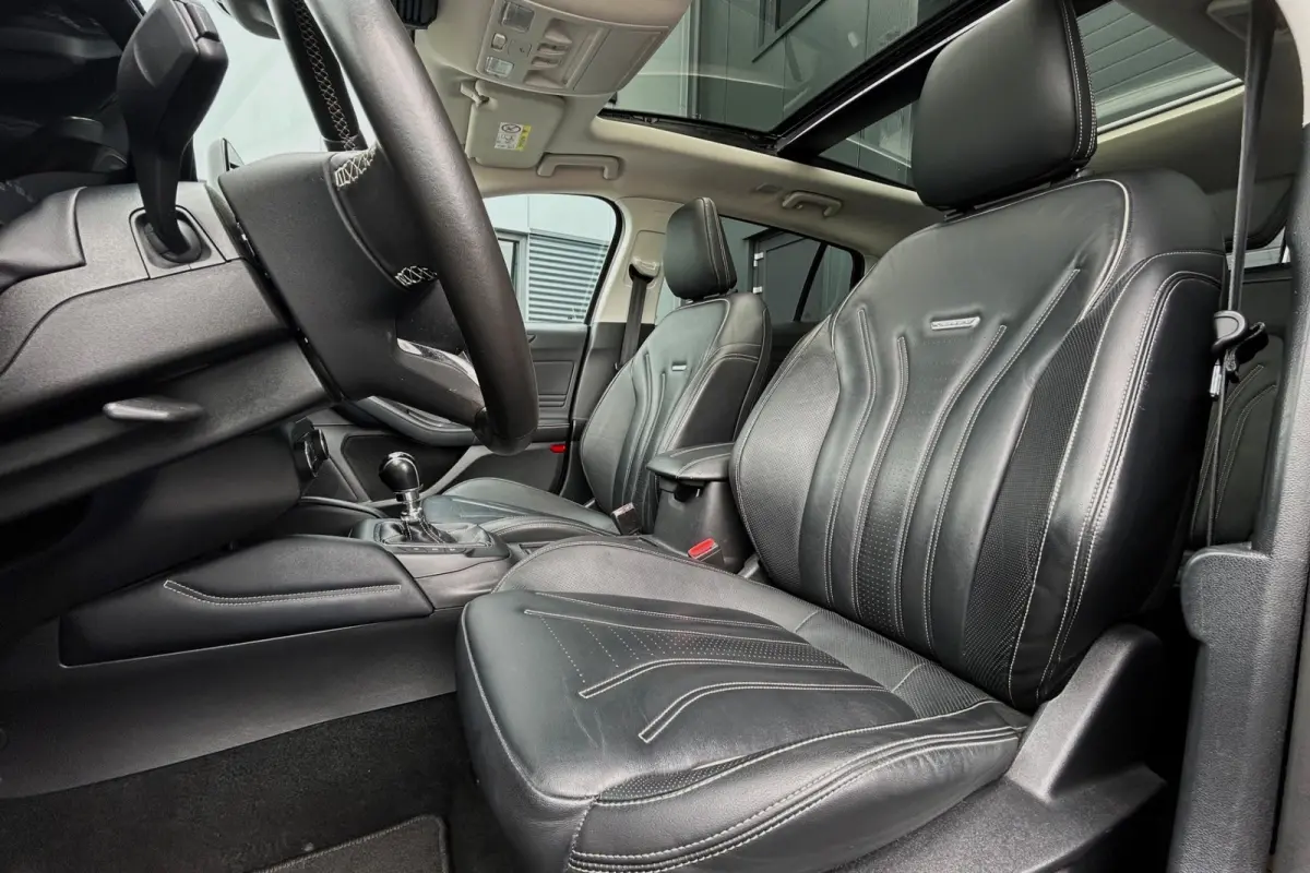 1.0 EcoBoost Vignale FULL OPTIONS!