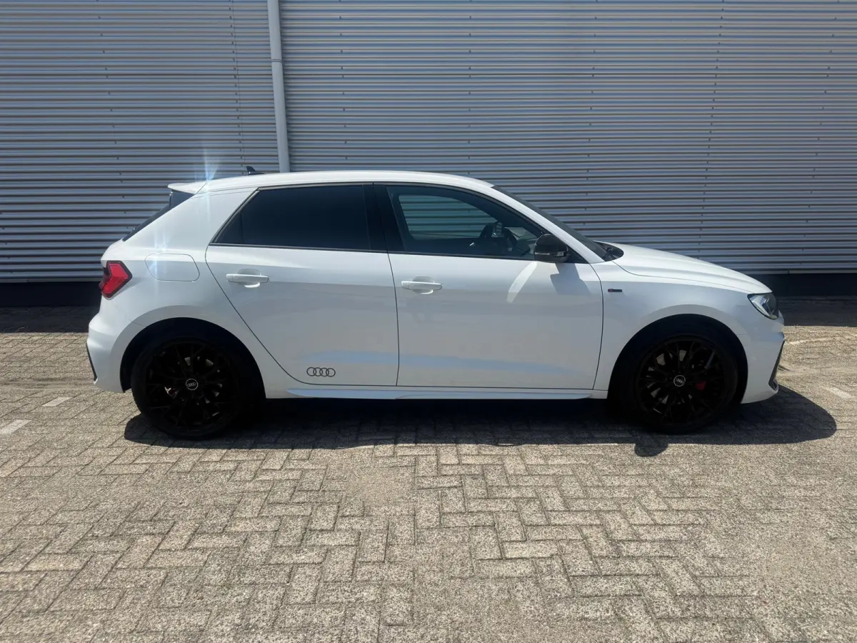 40 TFSI 206PK S-Line edition one