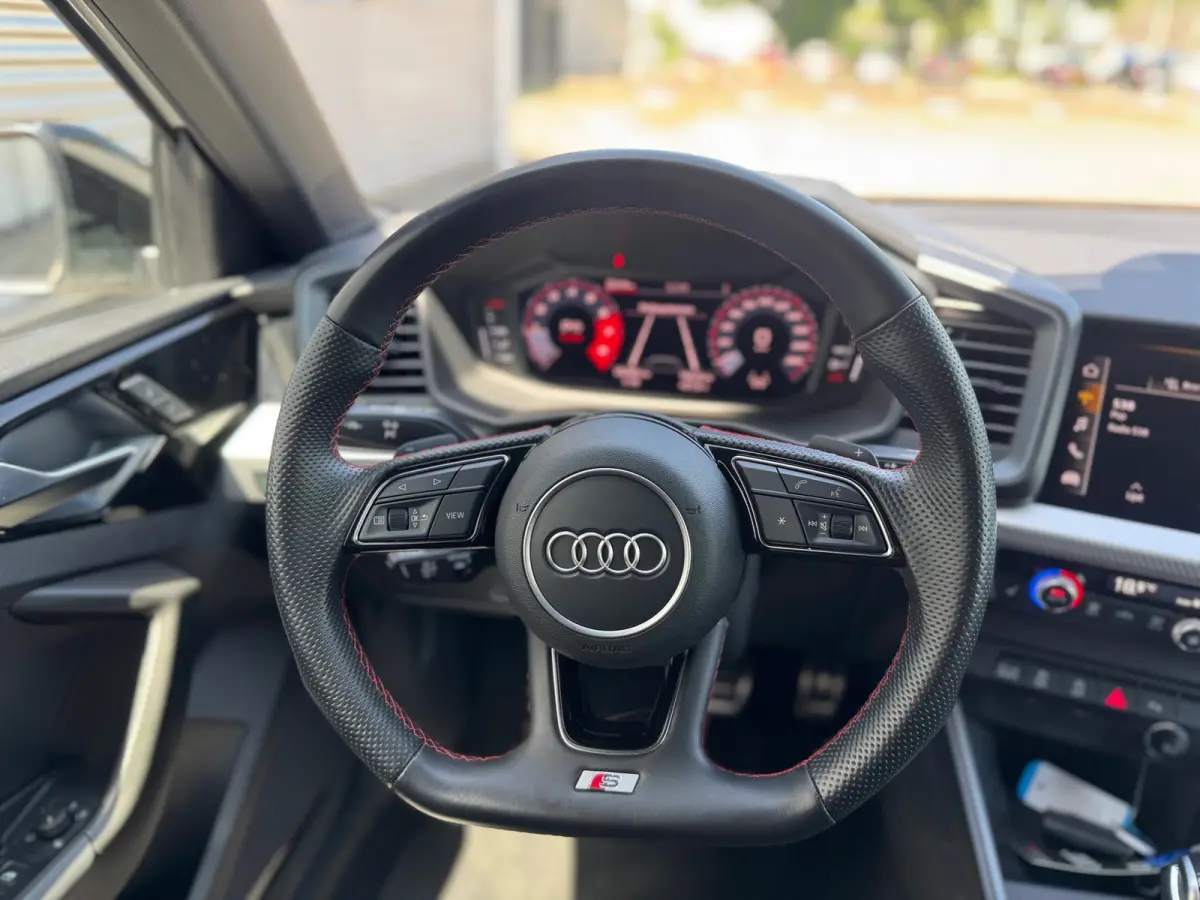 40 TFSI 206PK S-Line edition one