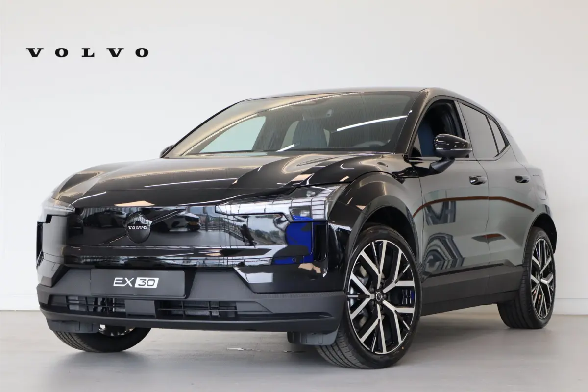 P5 272PK Long Range 69 kWh Black Edition Plus | 20 inch Y-spaak | Privacy glas | Harman Kardon | Power Seats | Climate Pack