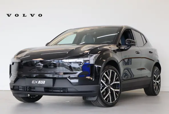 P5 272PK Long Range 69 kWh Black Edition Plus | 20 inch Y-spaak | Privacy glas | Harman Kardon | Power Seats | Climate Pack