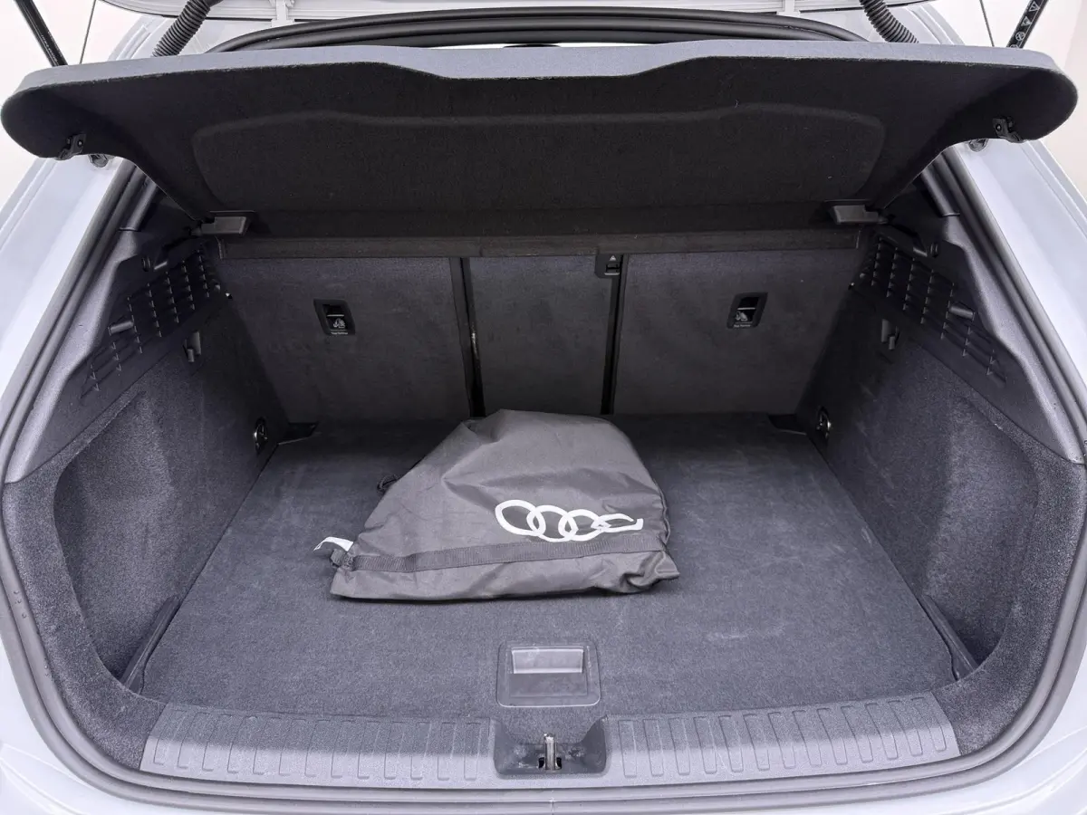 45 TFSI e S edition Competition VAN: 44.900,- VOOR: 40.877,- UW HERFSTVOORDEEL: 4.023,- 272pk PHEV| 8.000KM!  | INCL. BTW | 143km RANGE WLTP!! | ADD. CRUISE | PANORAMADAK | FABRIEKSGARANTIE 