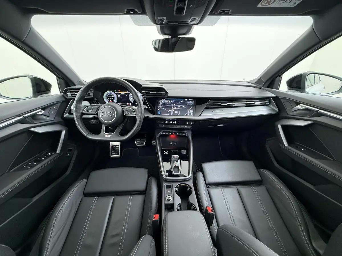 45 TFSI e S edition Competition VAN: 44.900,- VOOR: 40.877,- UW HERFSTVOORDEEL: 4.023,- 272pk PHEV| 8.000KM!  | INCL. BTW | 143km RANGE WLTP!! | ADD. CRUISE | PANORAMADAK | FABRIEKSGARANTIE 