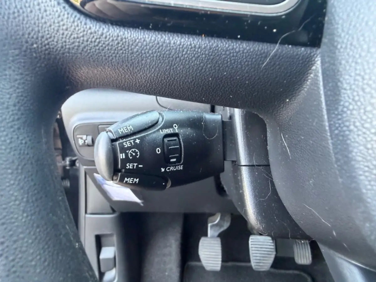 1.2 PT FEEL EDITION NAVI AIRCO/ECC CRUISCONTROL