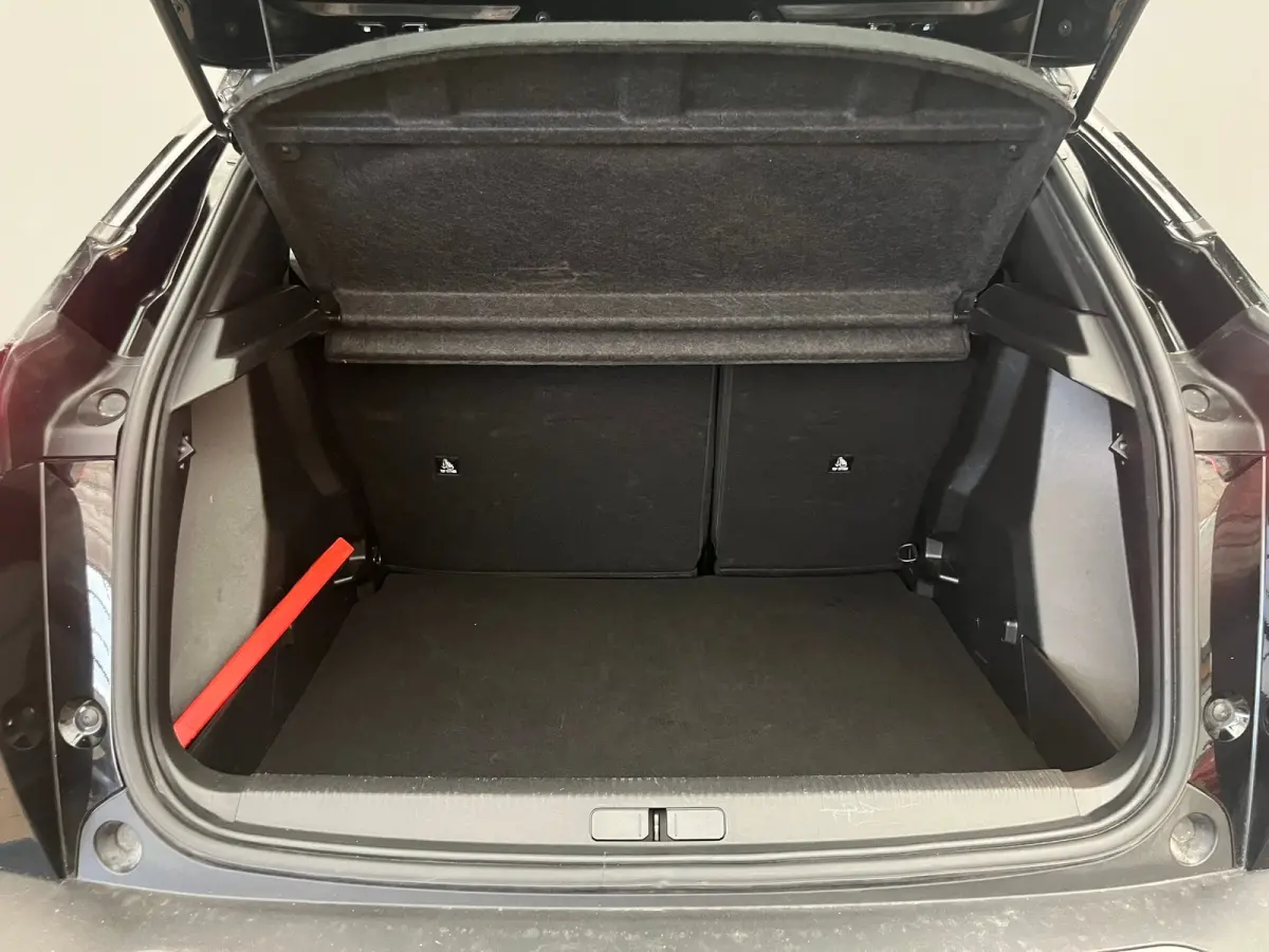 1.2 Hybrid 136 Style Climate | Carplay | Cruise | Parkeersensoren Achter | LED | DAB | Airco (automatisch) | Apple Carplay/Android Auto|telefoonintegratie premium | Centrale deurvergrendelin