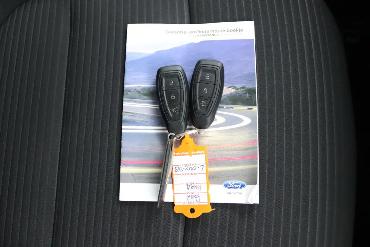 1.5 EcoBoost Titanium*LED*CAM*NAVI*ECC*LANE ASSIST