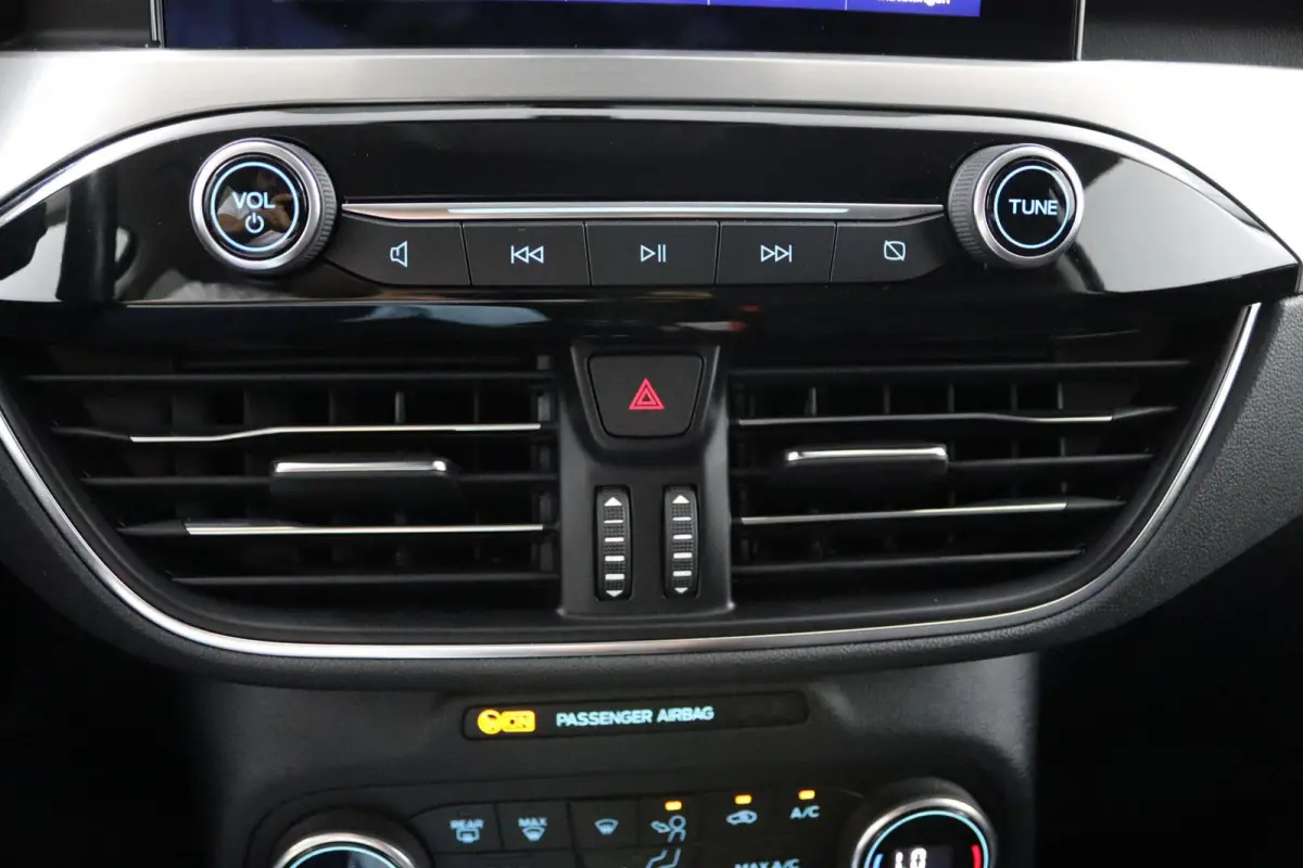 1.5 EcoBoost Titanium*LED*CAM*NAVI*ECC*LANE ASSIST