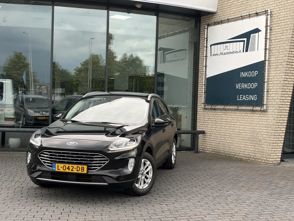 1.5 EcoBoost Titanium*LED*CAM*NAVI*ECC*LANE ASSIST