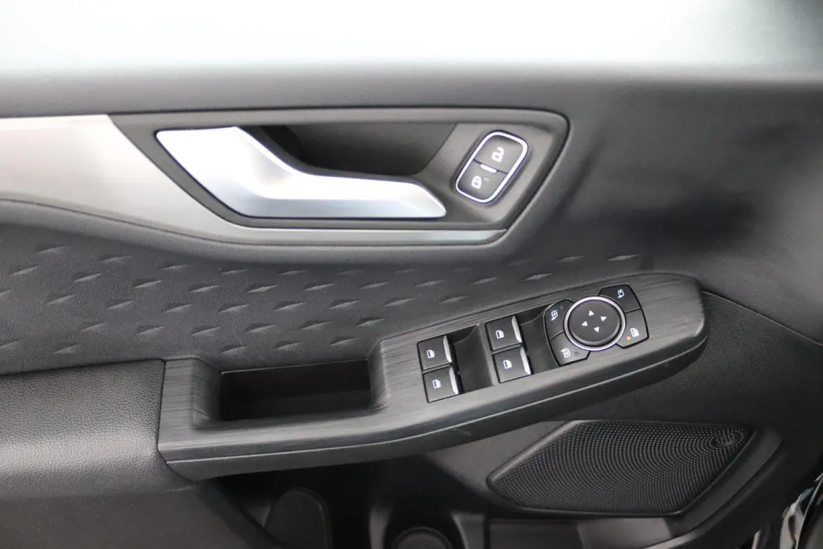 1.5 EcoBoost Titanium*LED*CAM*NAVI*ECC*LANE ASSIST