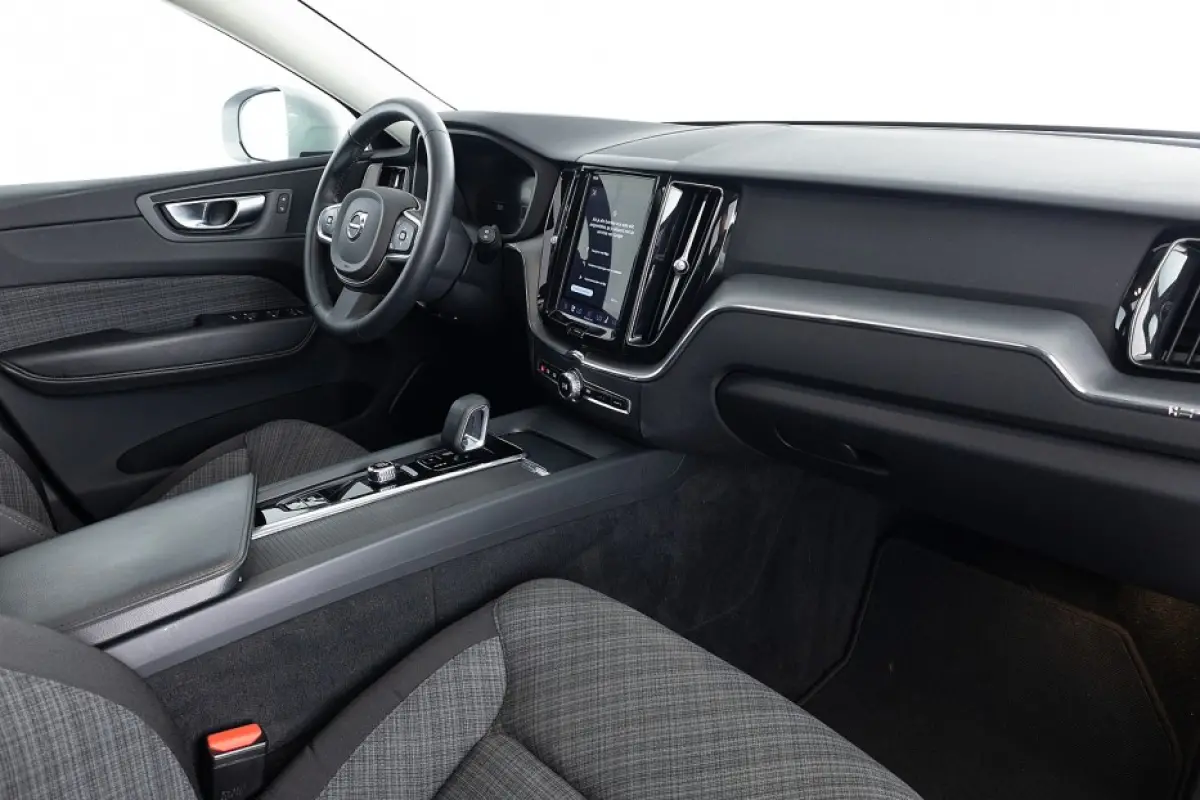 2.0 T6 Plug-in hybrid AWD Core Long Range | PANORAMADAK | MAPS | Full LED