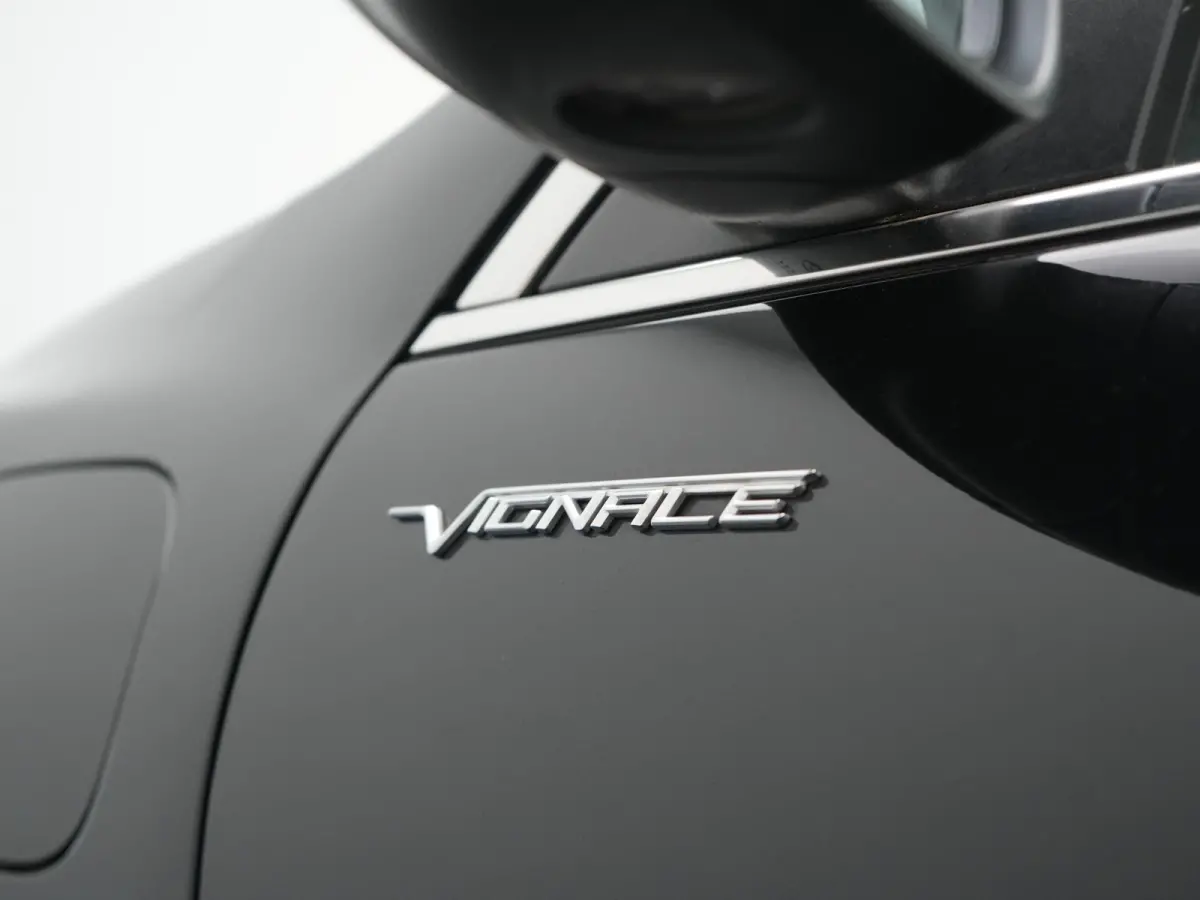 2.5 Vignale PHEV 225pk Dealer O.H | Panodak | Head Up | Bang & Olufsen | Adaptive Cruise | 360 Camera | Lederen Sportstoelen Memory & Verwarmd | BLIS | Keyless | Apple Carplay | Pilot Assist